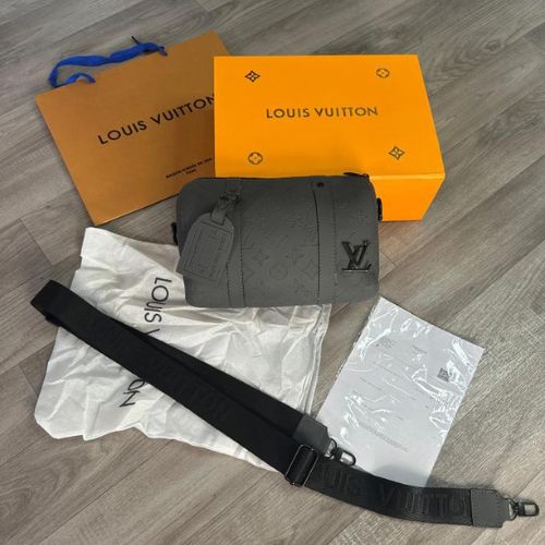 Louis Vuitton Mini Alpha